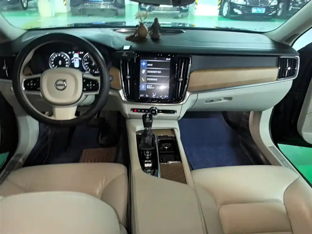 Volvo S90 2019 — фото 10