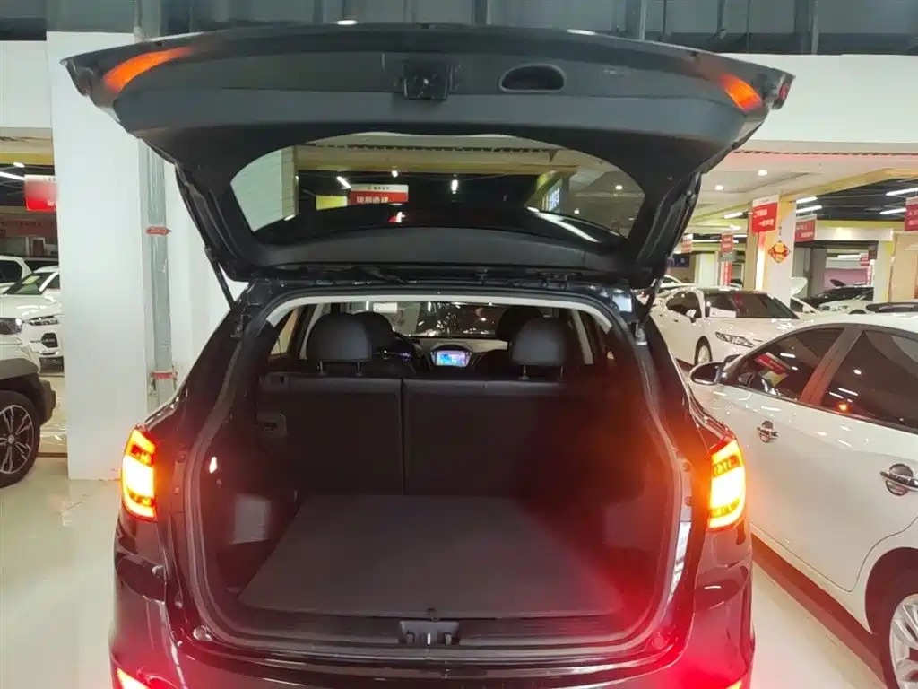 Hyundai ix35 2015 — фото 19