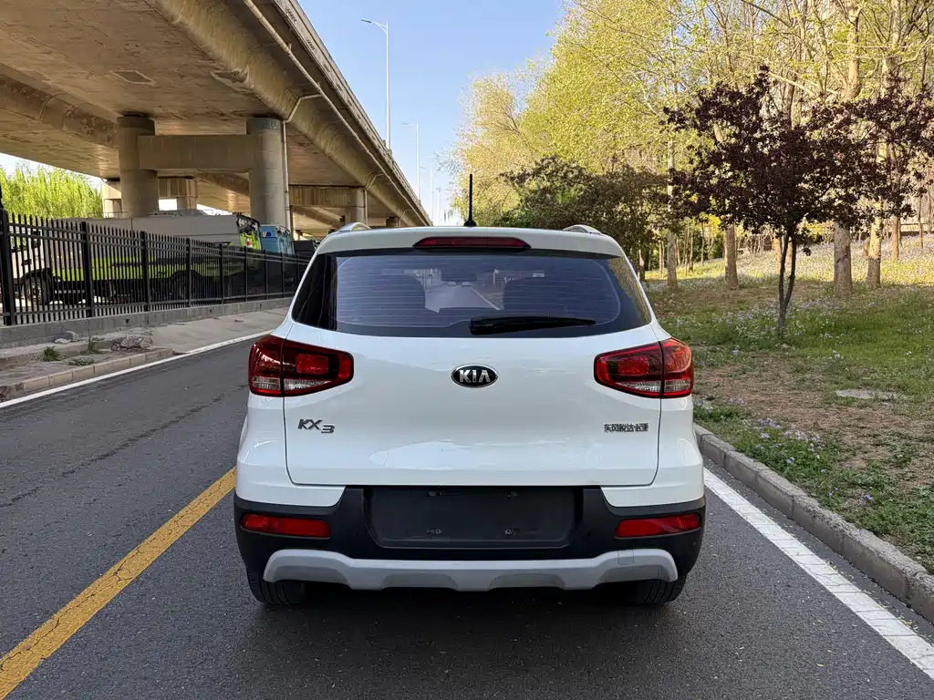 Kia KX3 2016 — фото 6