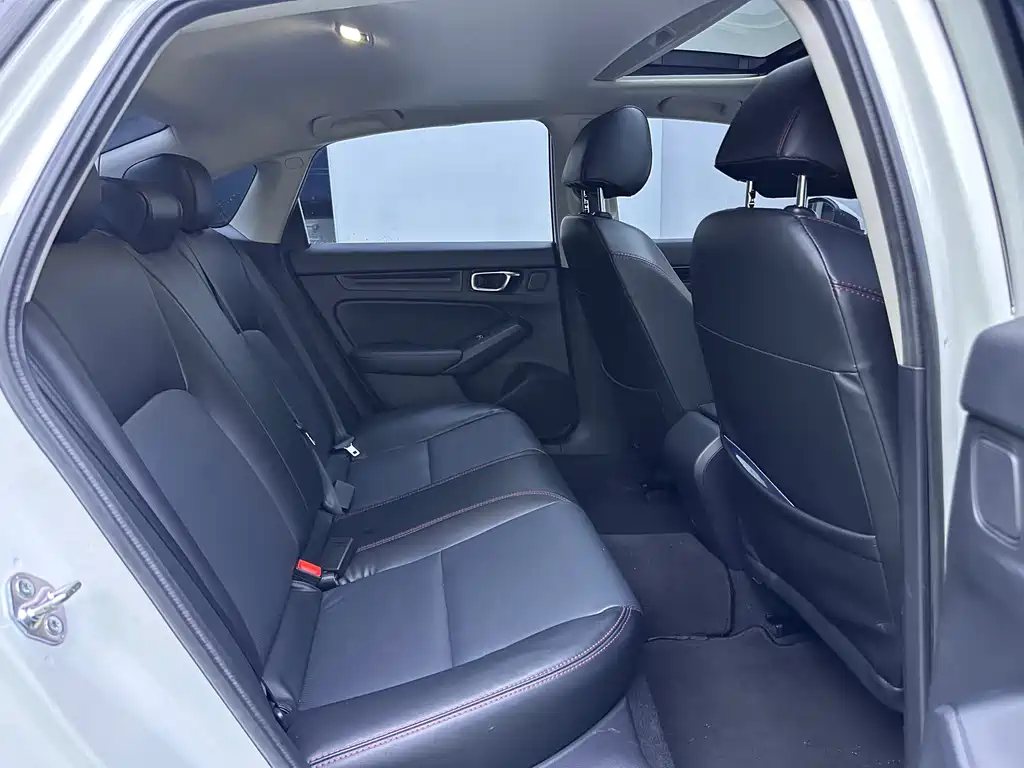 Honda Civic 2022 — фото 12