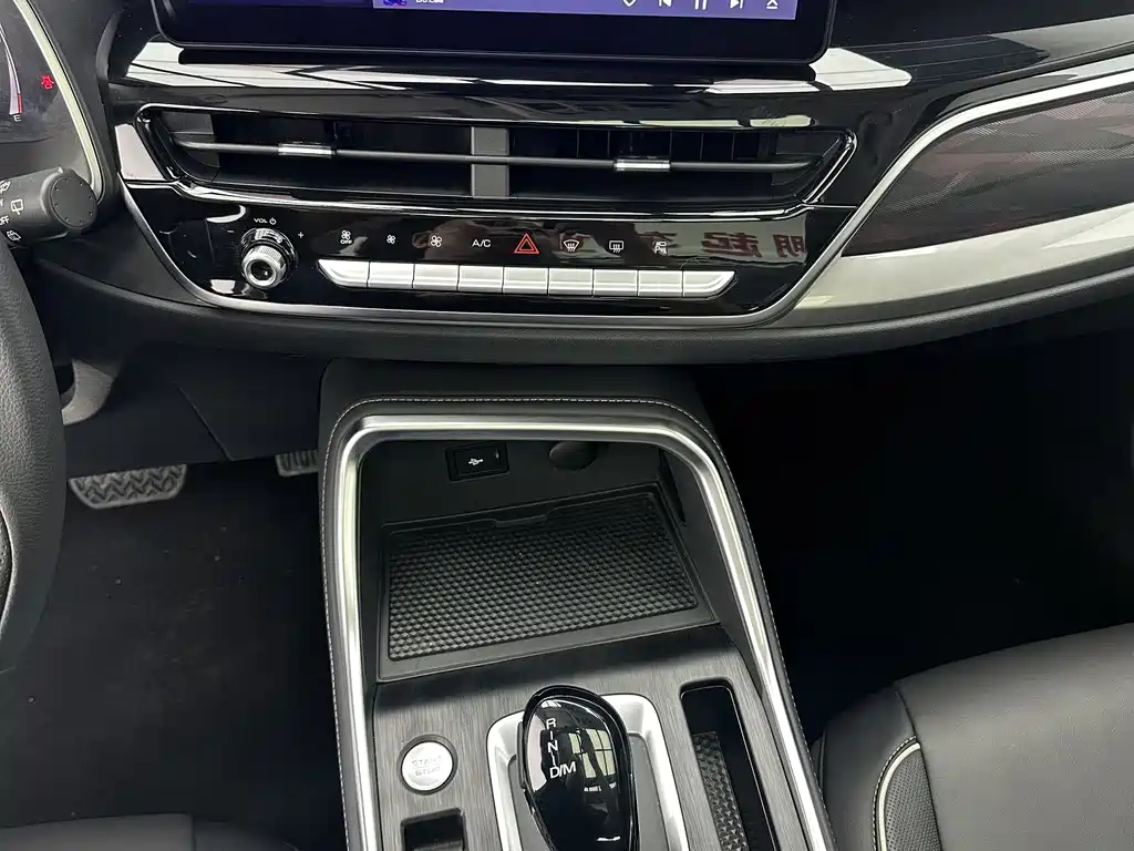 Haval H6 2022 — фото 16