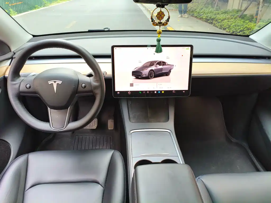 Tesla Model Y 2022 — фото 12