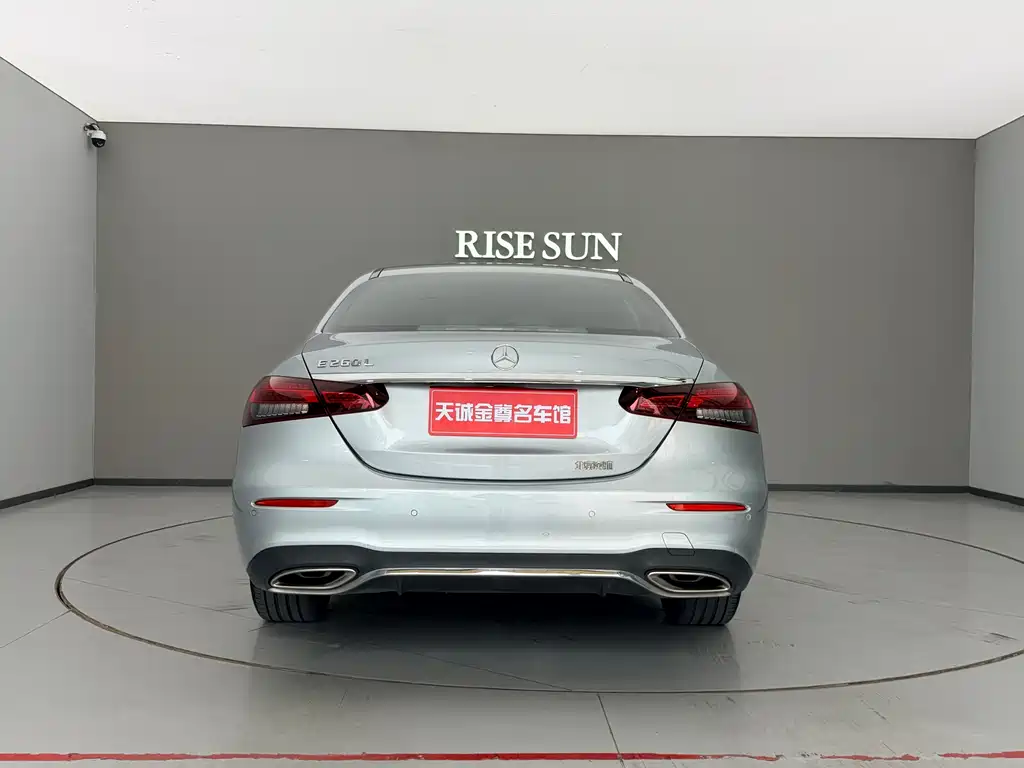 Mercedes-Benz E-Class 2023 — фото 6
