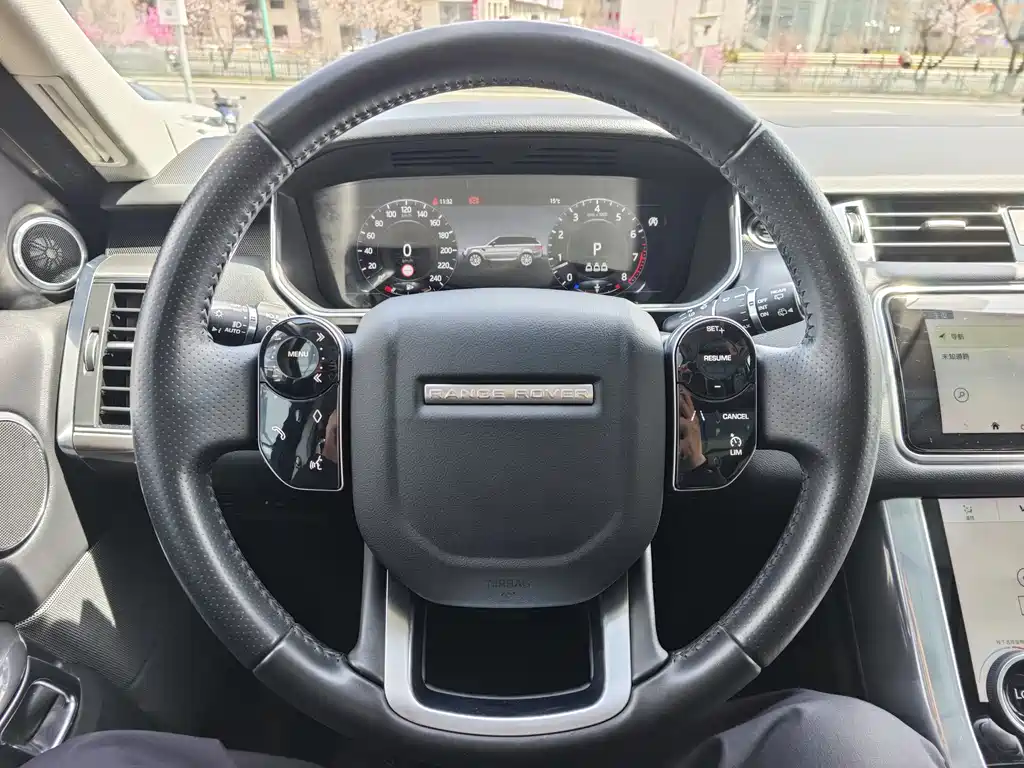 Land Rover Sport 2020 — фото 17