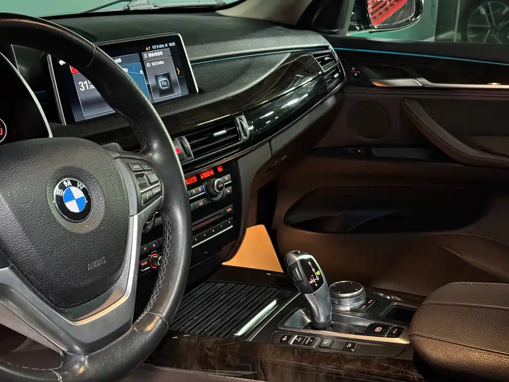 BMW X5 2017 — фото 12