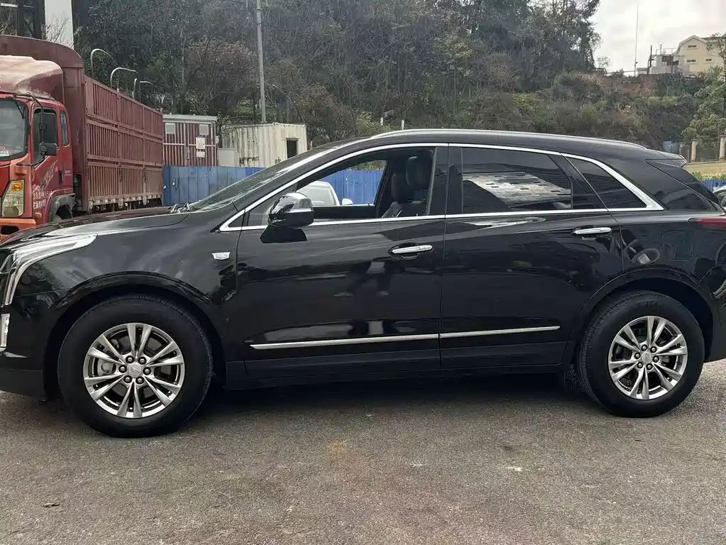 Cadillac XT5 2020 — фото 4