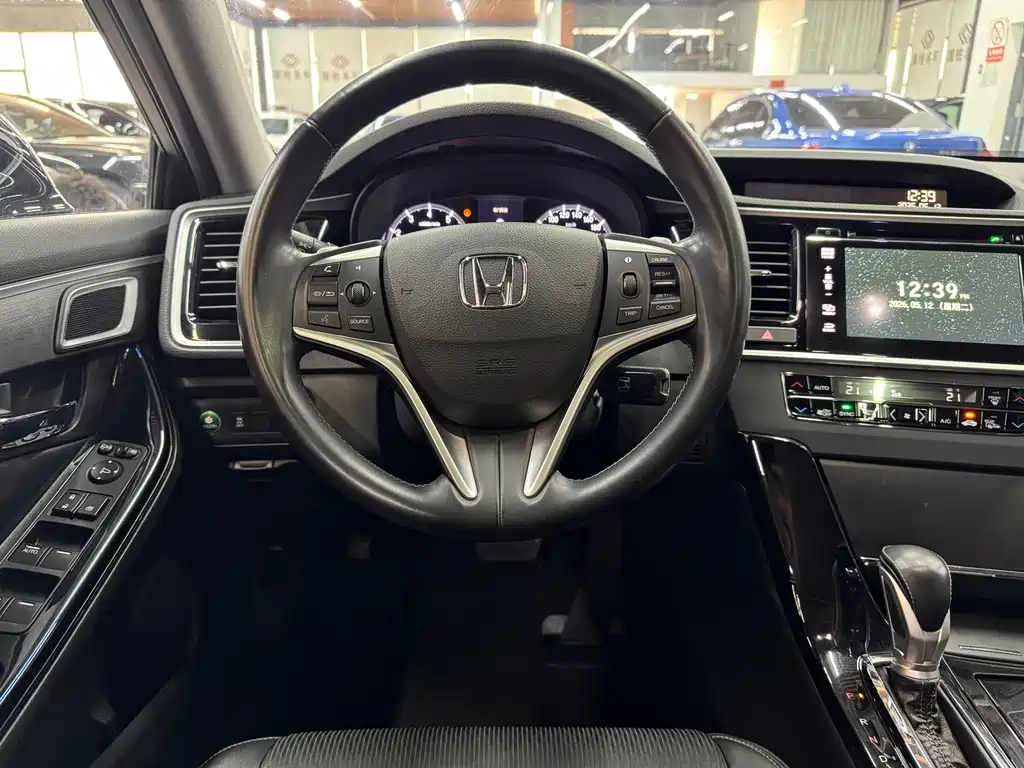 Honda Spirior 2016 — фото 15