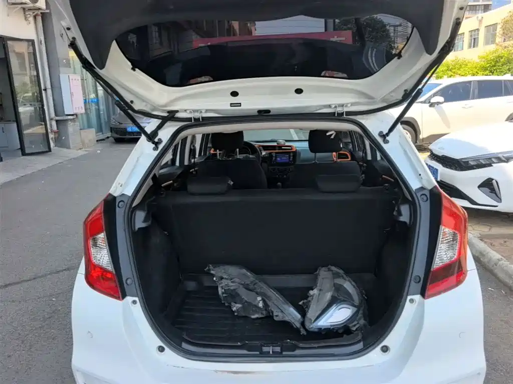Honda Fit 2018 — фото 19