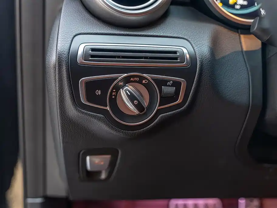 Mercedes-Benz GLC 2021 — фото 19