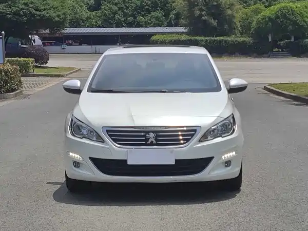 Peugeot 408 2016