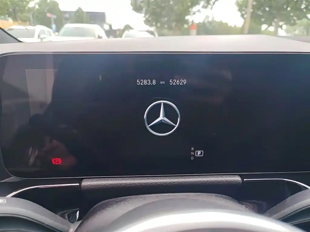Mercedes-Benz GLA 2024 — фото 12