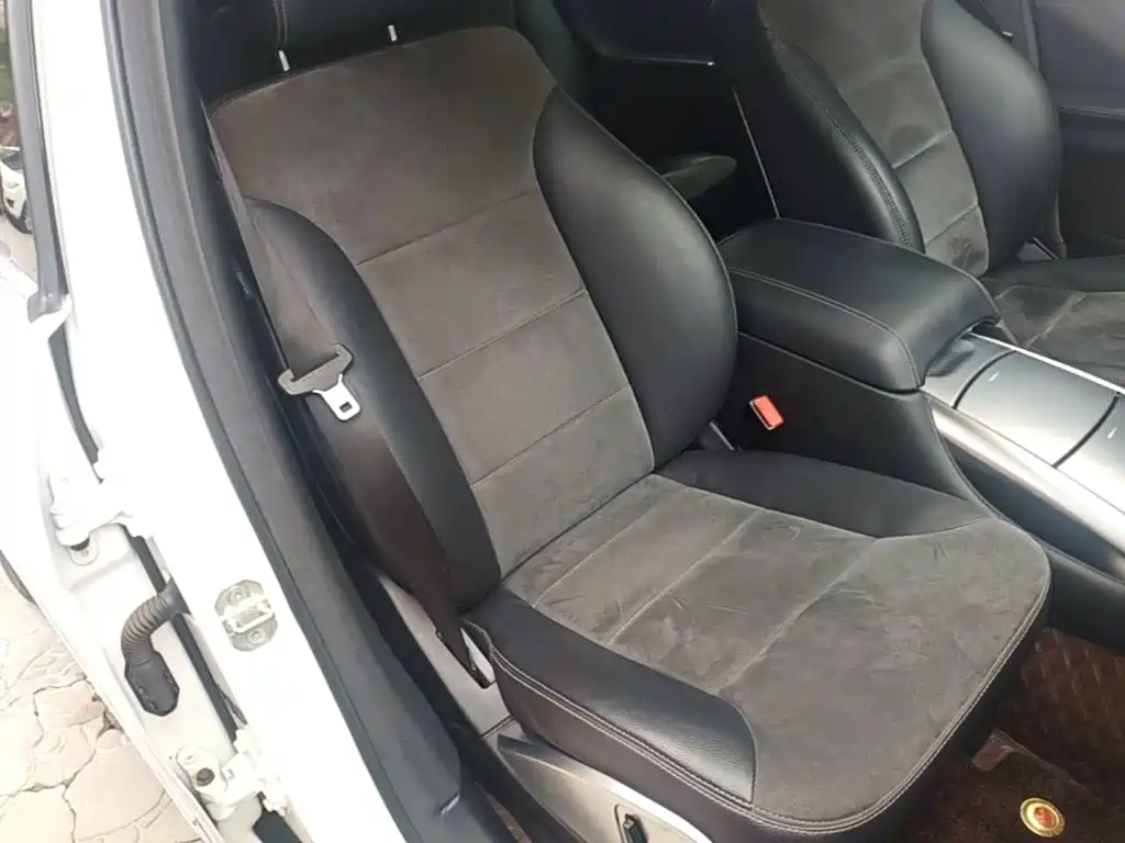 Mercedes-Benz R-Class 2015 — фото 20