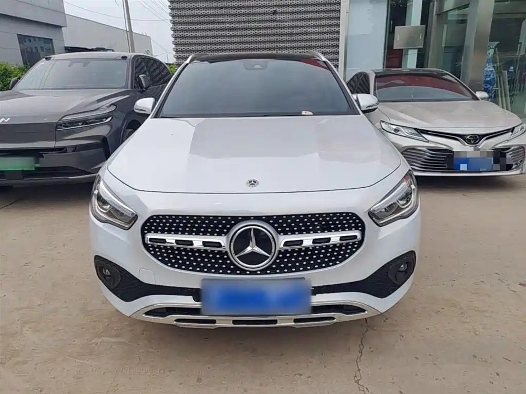 Mercedes-Benz GLA 2024 — фото 3