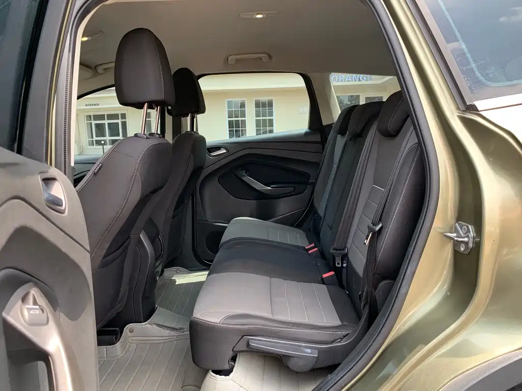 Ford Kuga 2014 — фото 15