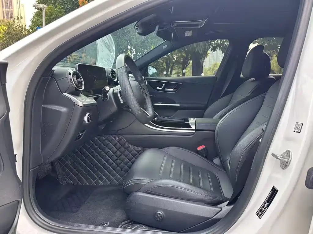 Mercedes-Benz C-Class 2022 — фото 4