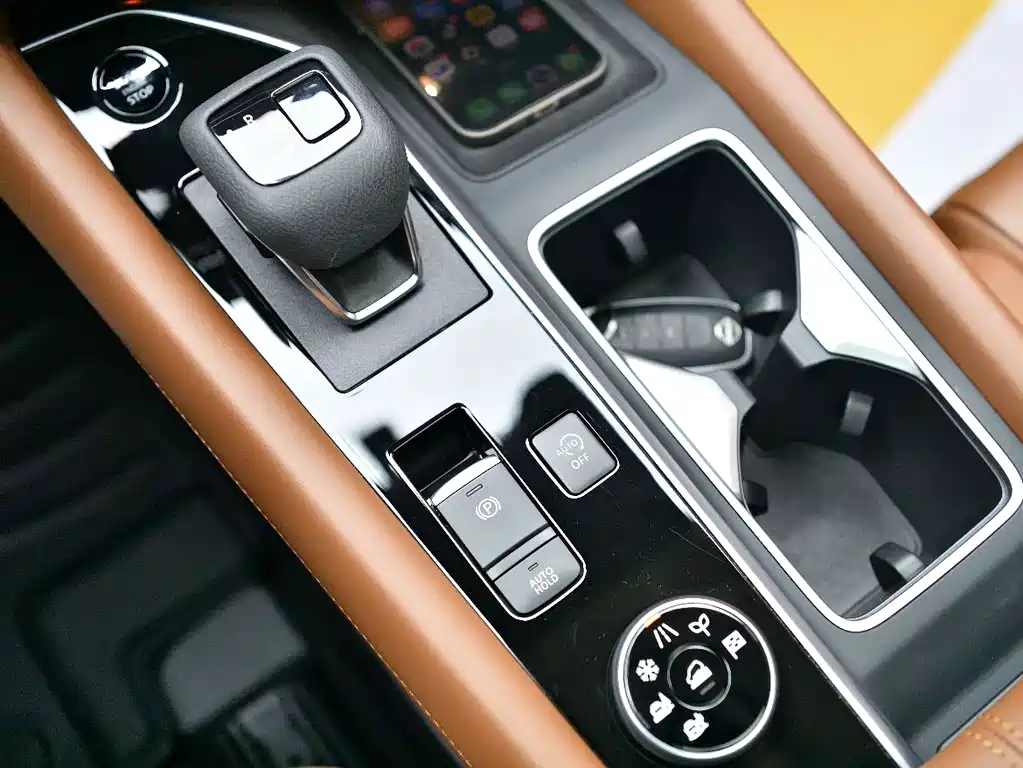 Nissan Teramont 2024 — фото 13