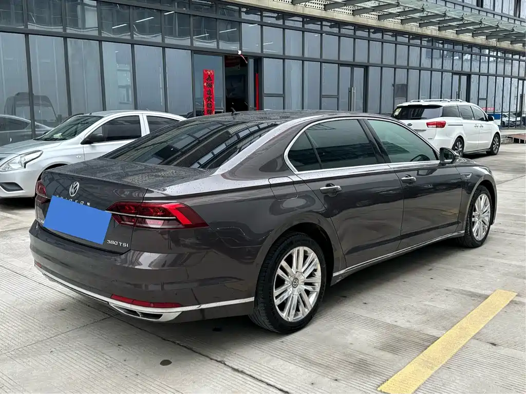 Volkswagen Phideon 2018 — фото 4