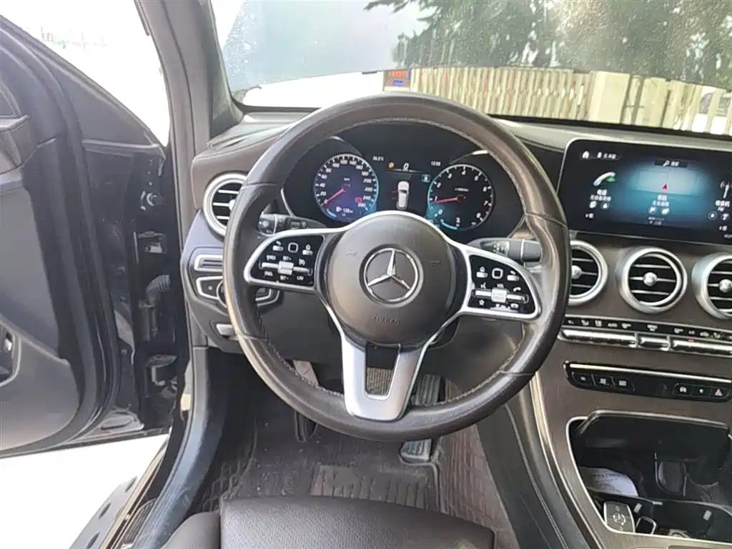 Mercedes-Benz GLC 2021 — фото 11