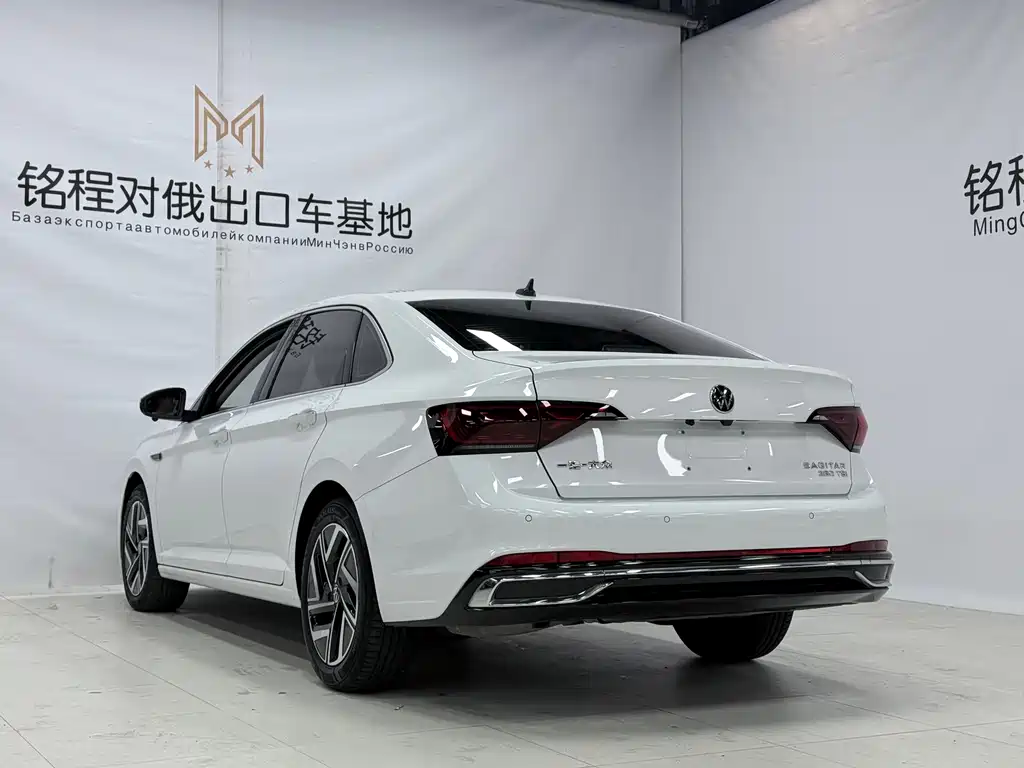 Volkswagen Sagitar 2022