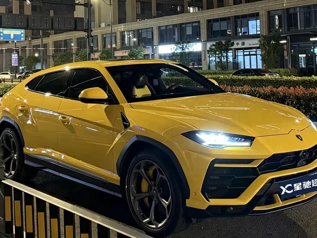 Lamborghini Urus 2019 — фото 9