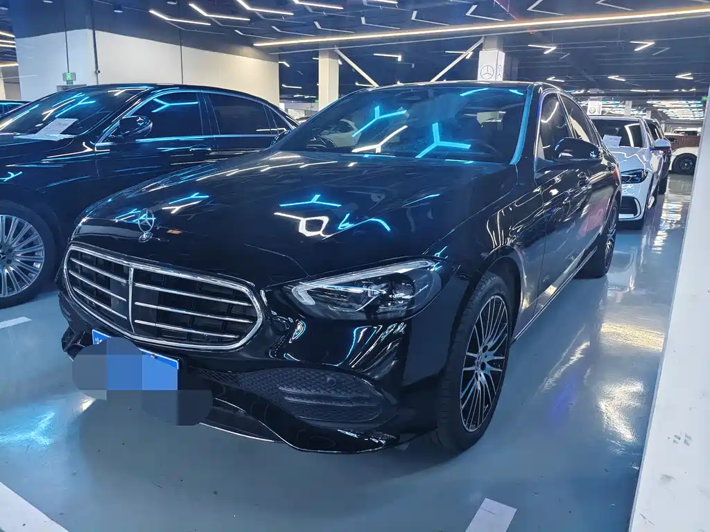 Mercedes-Benz C-Class 2023 — фото 1
