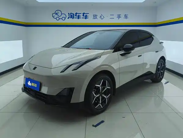 Lynk & Co Z20 2025