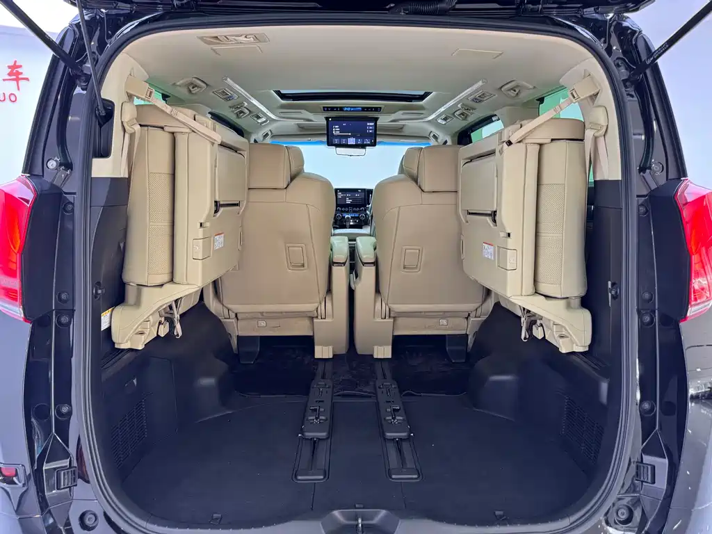 Toyota Alphard 2020 — фото 10