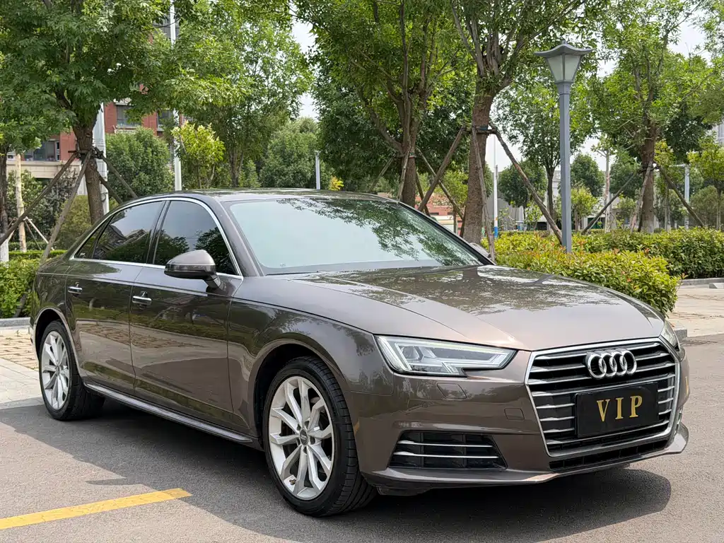 Audi A4L 2017 — фото 3