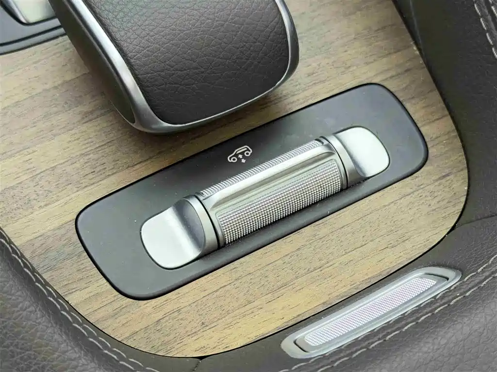 Mercedes-Benz GLE New Energy 2023 — фото 14