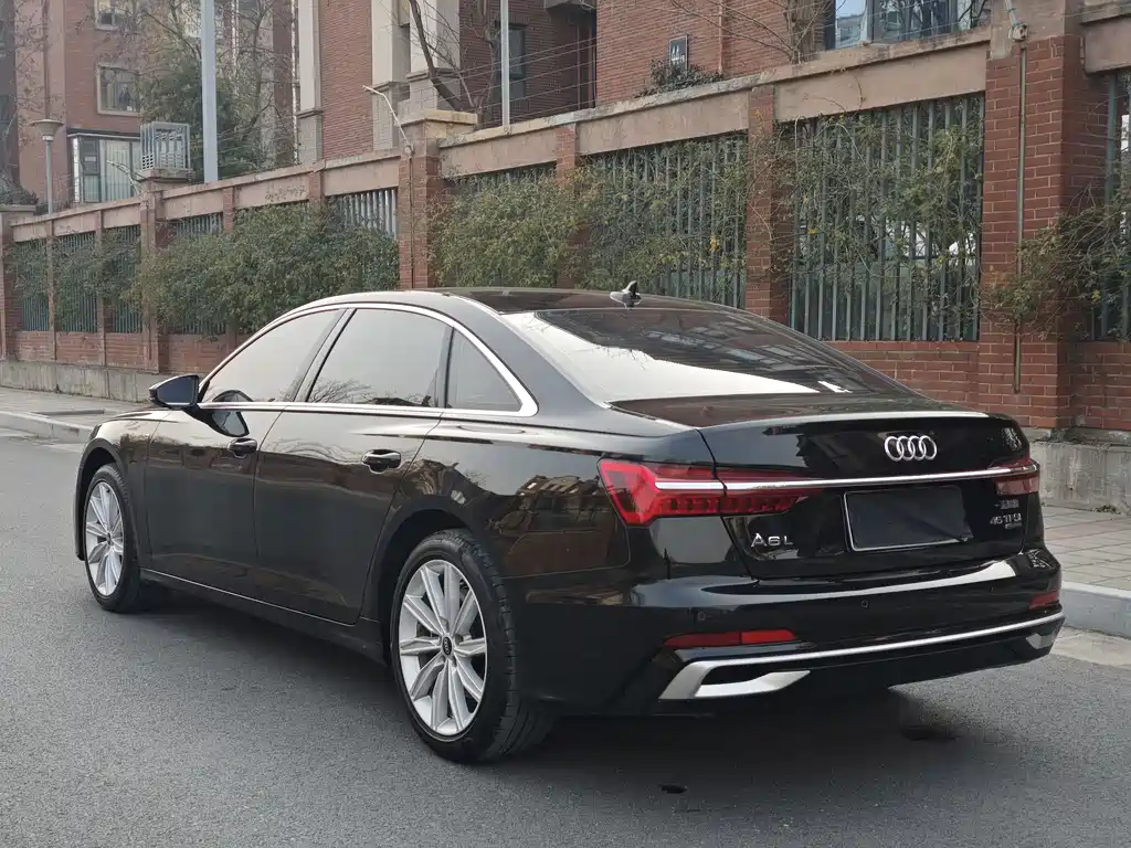 Audi A6L 2023 — фото 12