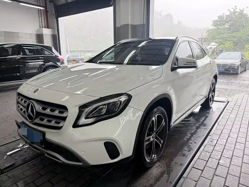 Mercedes-Benz GLA 2018 — фото 1