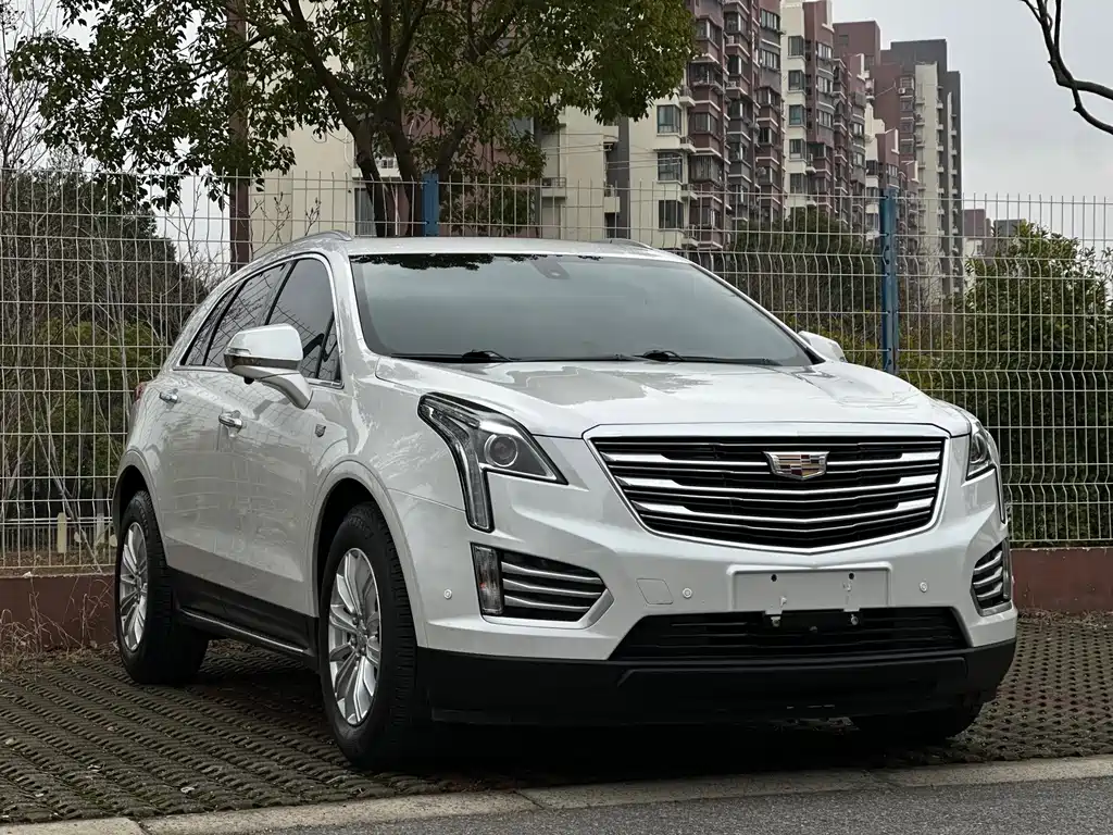 Cadillac XT5 2019 — фото 3