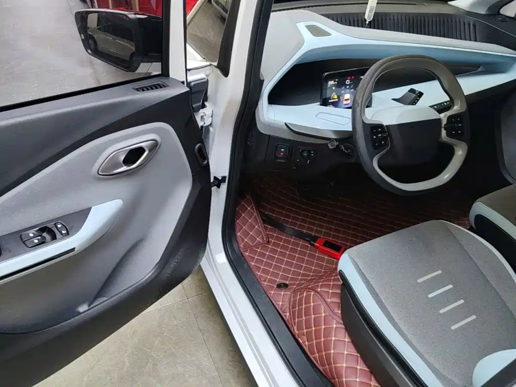 Wuling Nano EV 2022 — фото 16