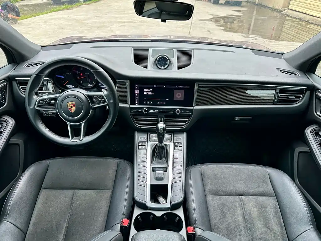Porsche Macan 2019 — фото 12
