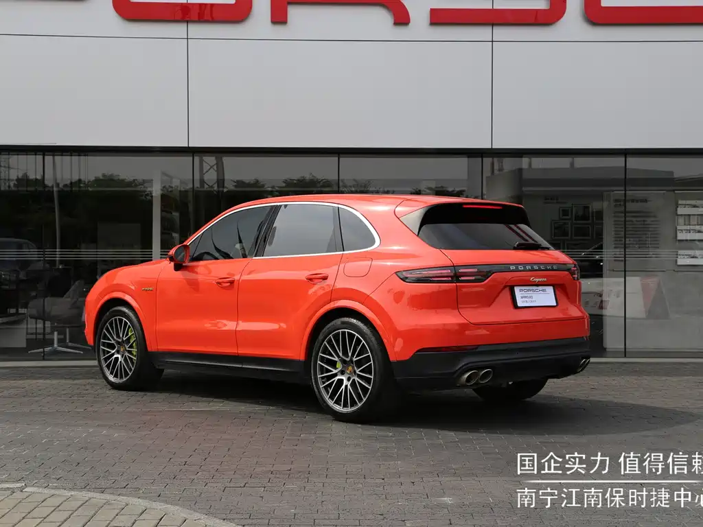 Porsche Cayenne Hybrid 2021 — фото 5