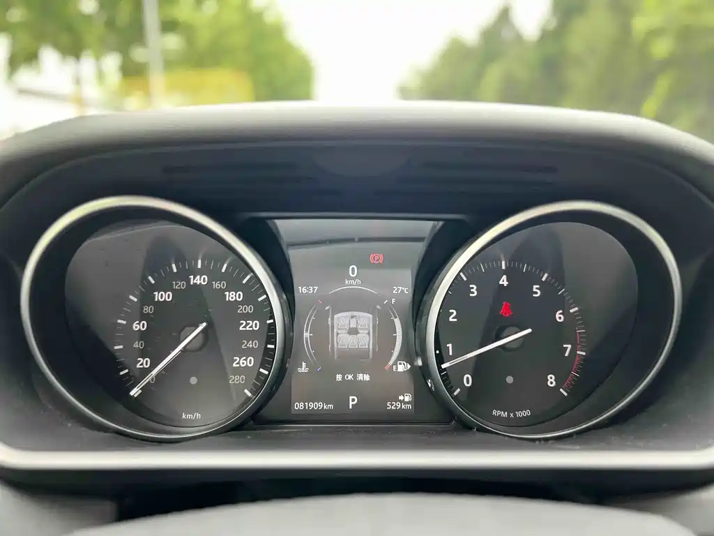 Land Rover Sport 2017 — фото 12