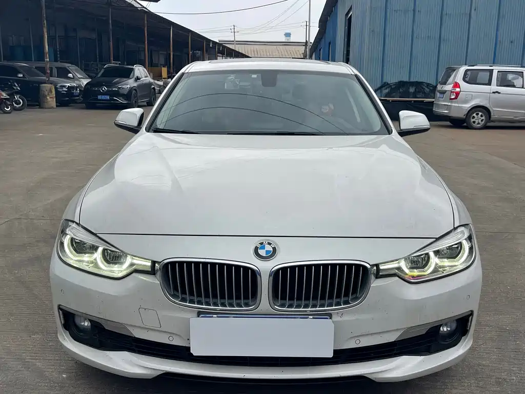 BMW 3 Series 2018 — фото 2