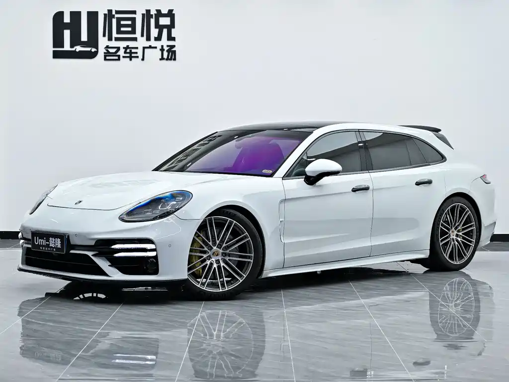 Porsche Panamera 2021