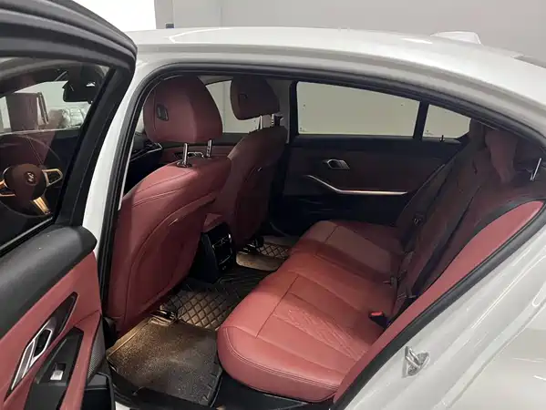 BMW 3 Series 2023