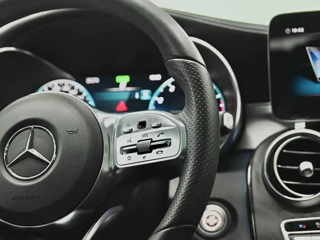 Mercedes-Benz C-Class 2022 — фото 7