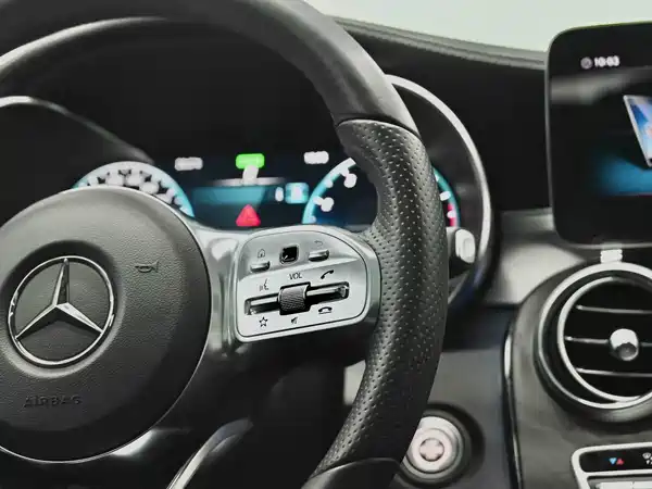Mercedes-Benz C-Class 2022
