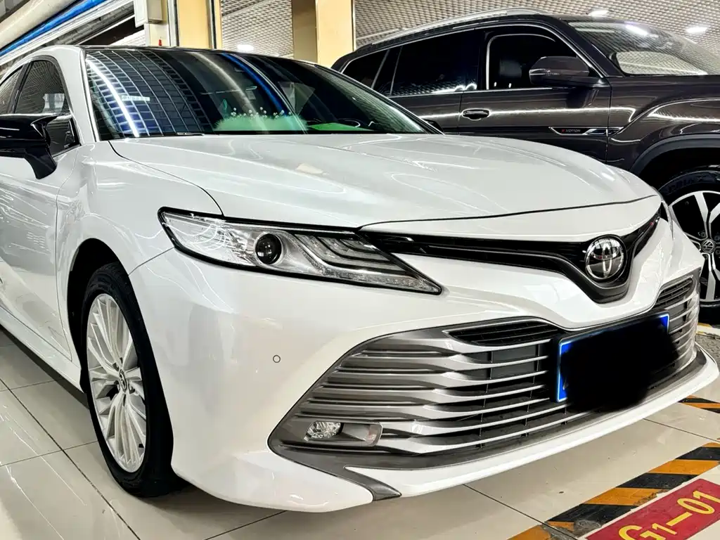 Toyota Camry 2021 — фото 3