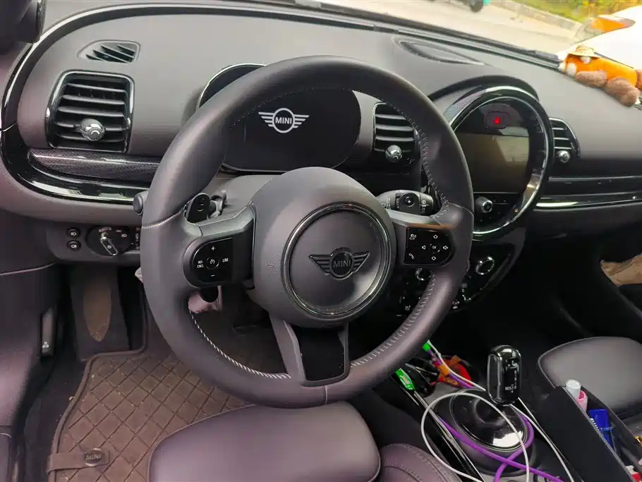 MINI Clubman 2023 — фото 12