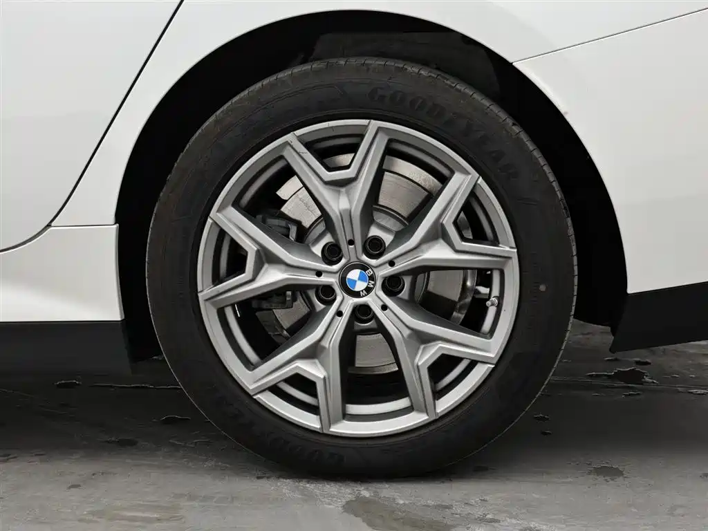 BMW i3 2025 — фото 9