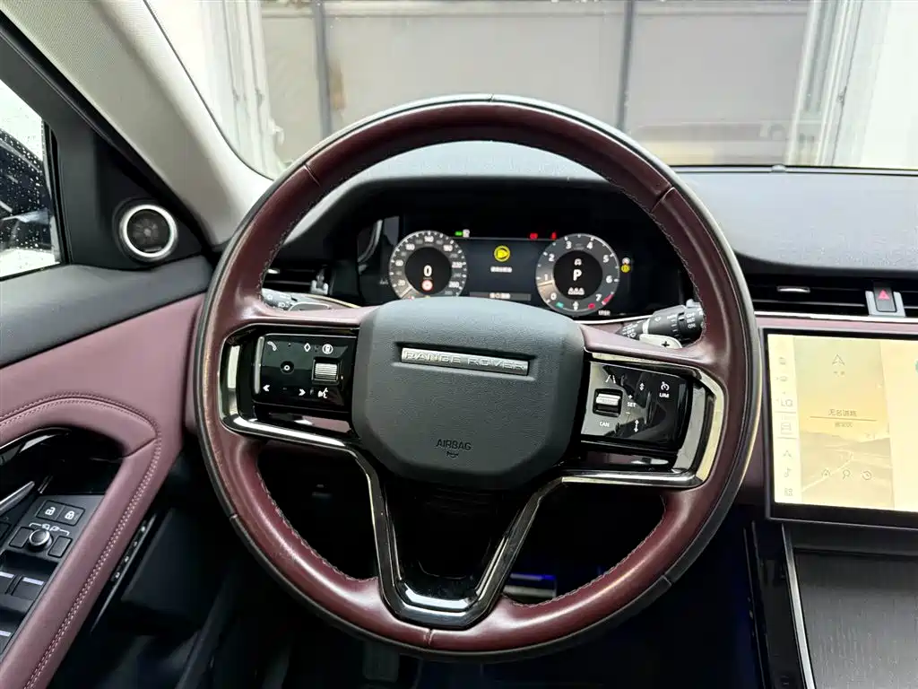 Land Rover Evoque 2024 — фото 22