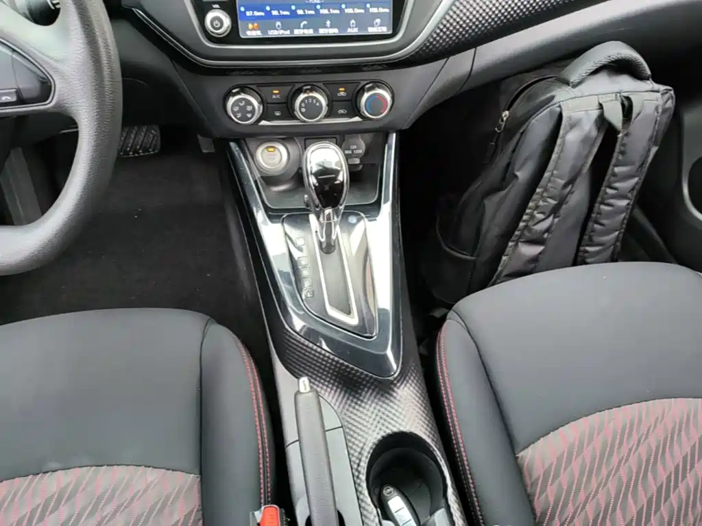 Nissan Bluebird 2017 — фото 14