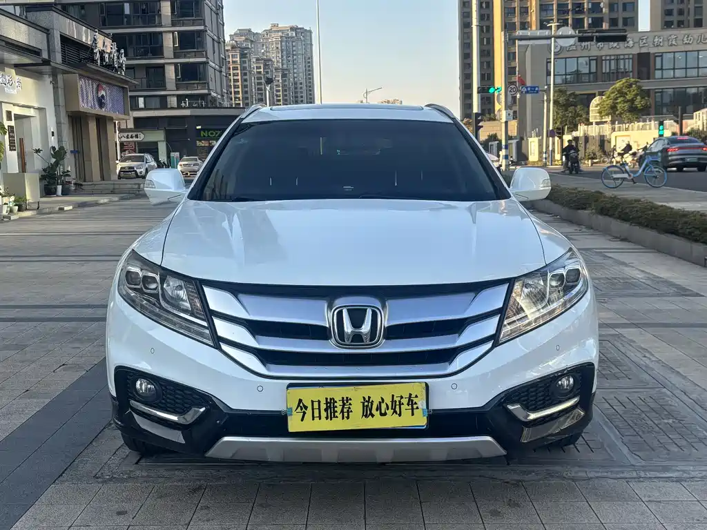 Honda Crosstour 2016 — фото 1