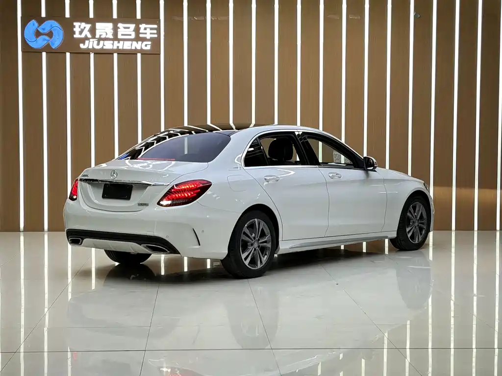 Mercedes-Benz C-Class 2016 — фото 20