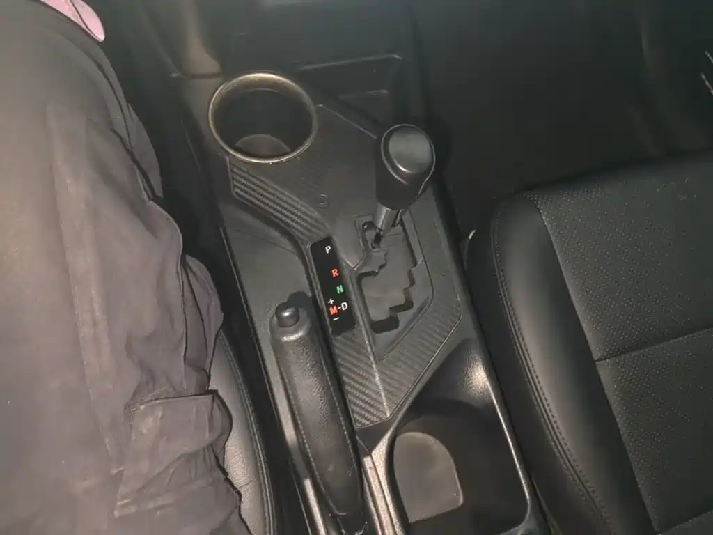 Toyota RAV4 2014 — фото 14