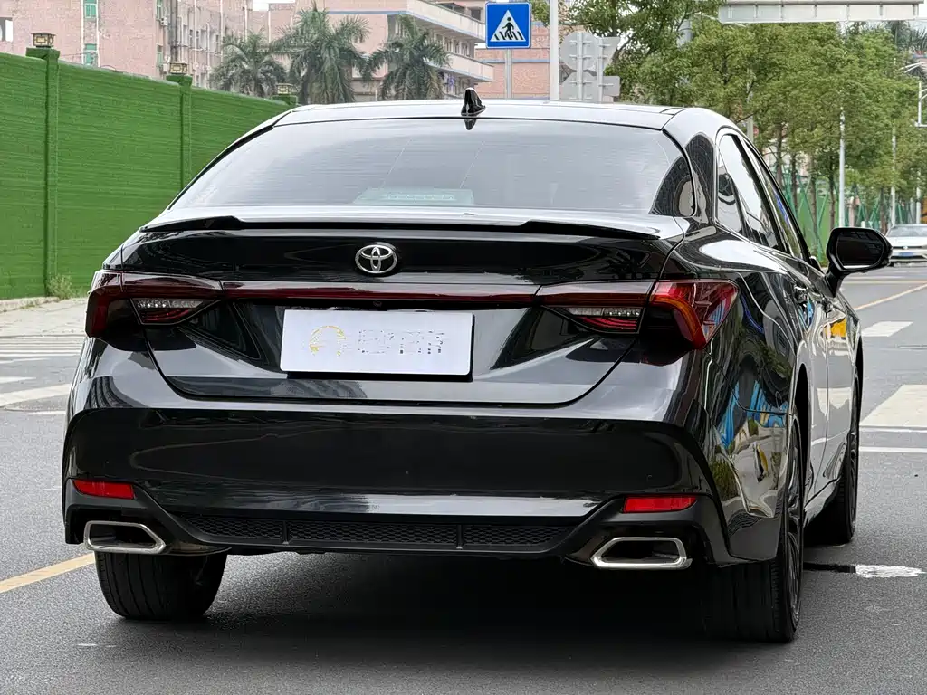 Toyota Avalon 2023 — фото 20